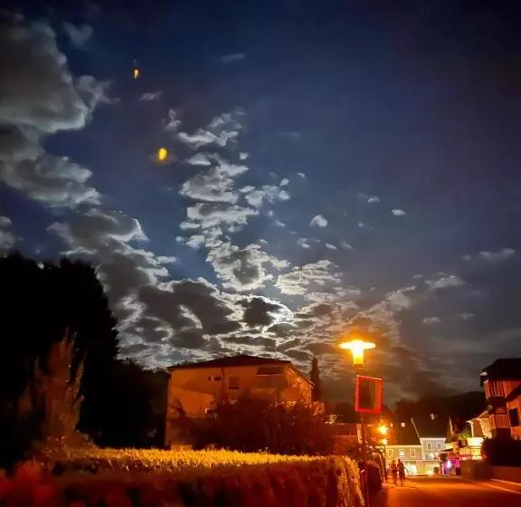 ベッドアンドブレックファースト Seebär Velden