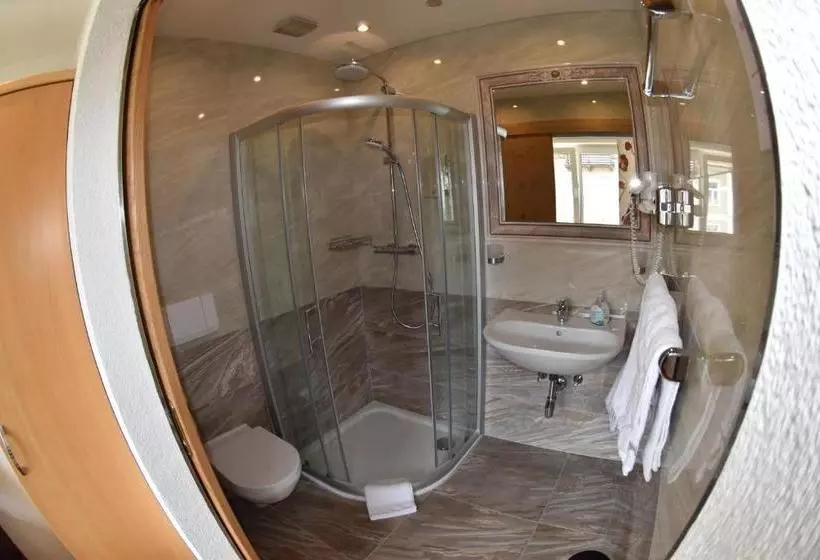 ベッドアンドブレックファースト Seebär Velden