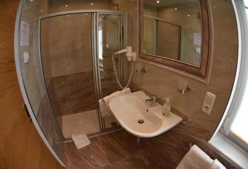 ベッドアンドブレックファースト Seebär Velden