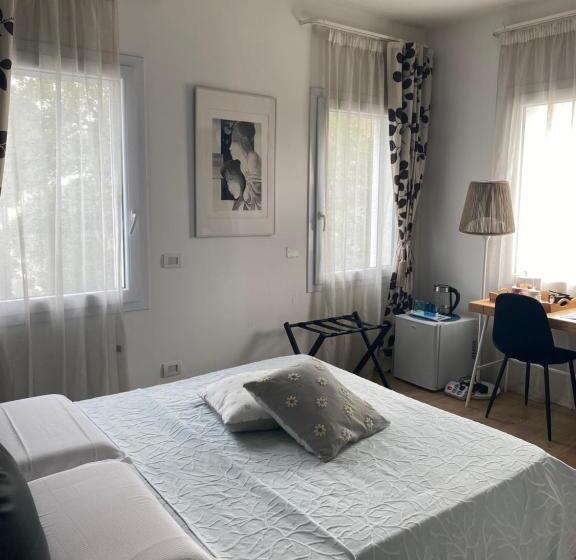 هتل A Casa Di V Ale