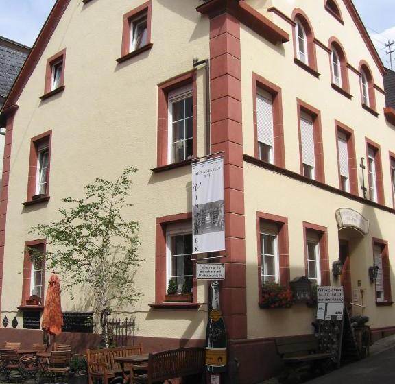 Pensionat Weingut Day