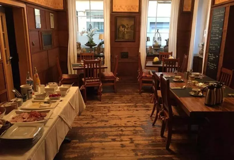 Majatalo Weingut Day