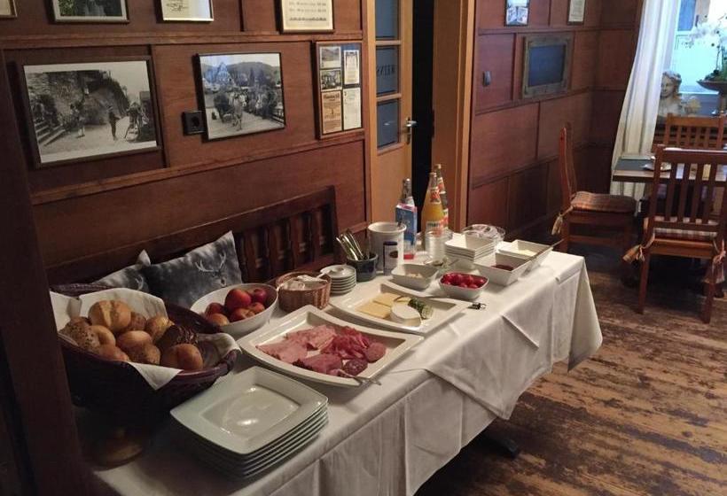 Pensionat Weingut Day