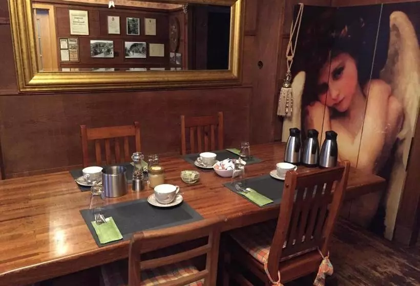 Majatalo Weingut Day