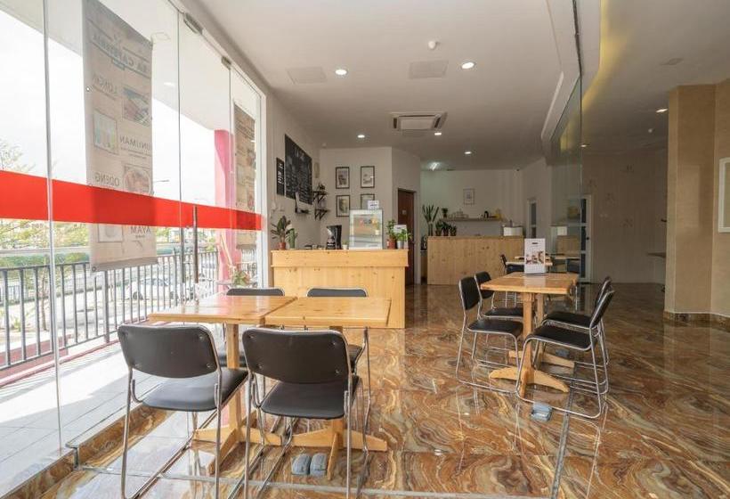 فندق La Putri Boutique