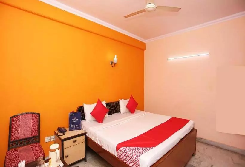 Hotelli Oyo 15398 The Grand Avenue