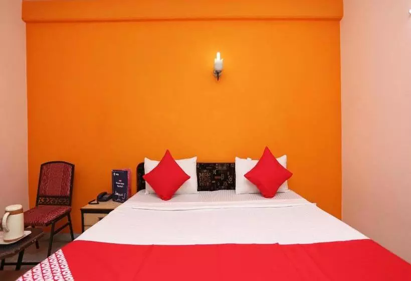 Hotelli Oyo 15398 The Grand Avenue