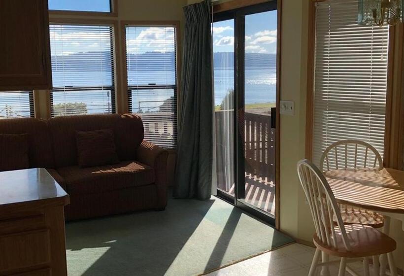 汽车旅馆 The Waterfront At Potlatch