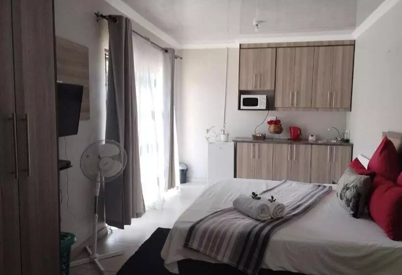 Majatalo Tokelo Guesthouse Emalahleni