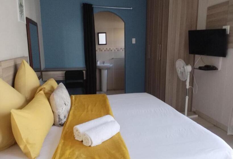 ペンション Tokelo Guesthouse Emalahleni