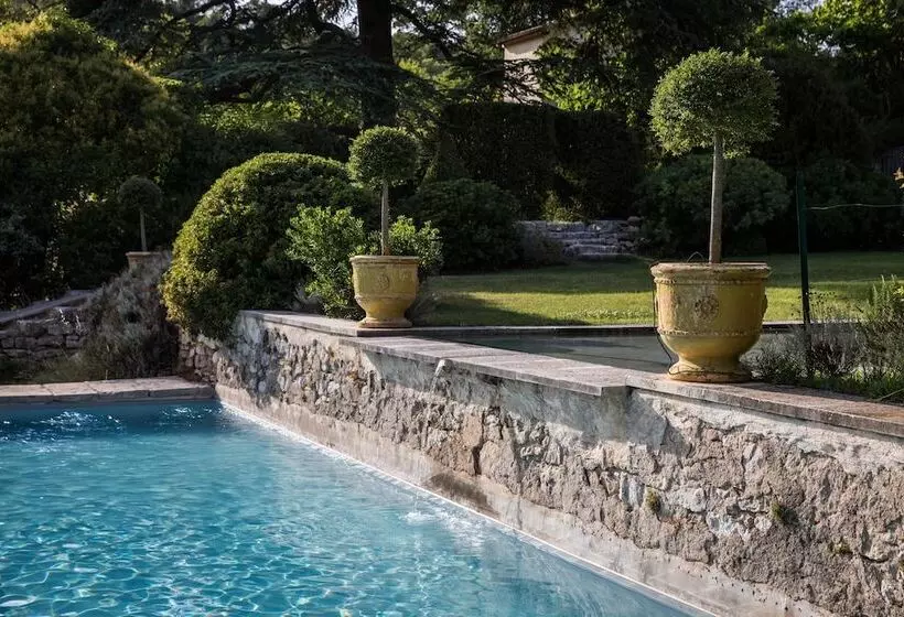 Hôtel La Bastide De Ganay