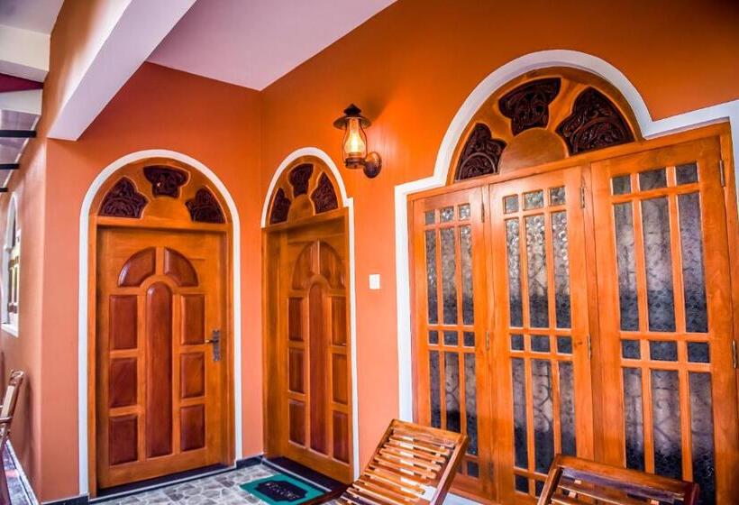 펜션 Blue Birds Tissa & Yala Safari