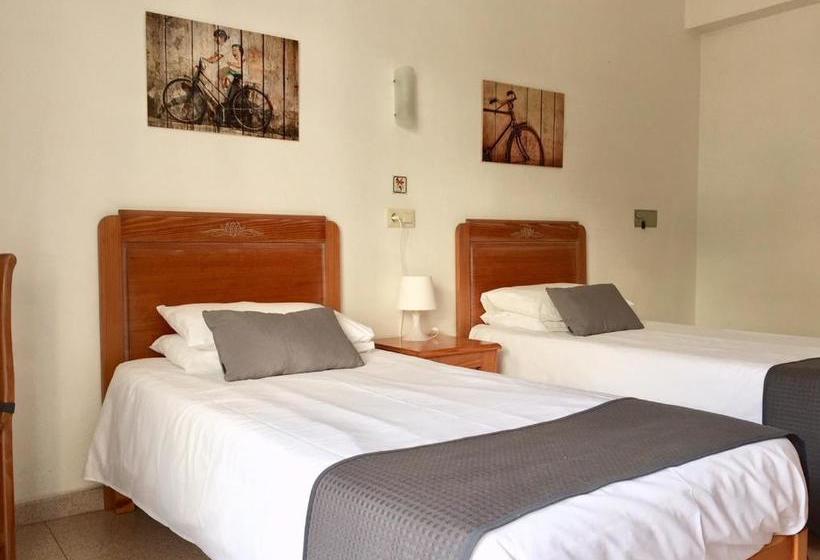 Пансион Sol Y Luna Cala Millor