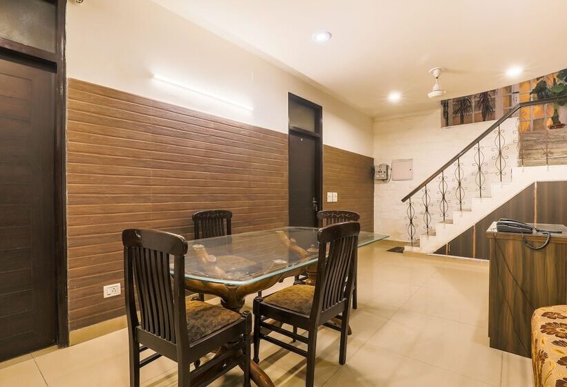 호텔 Fabexpress Hemkunt Mansion