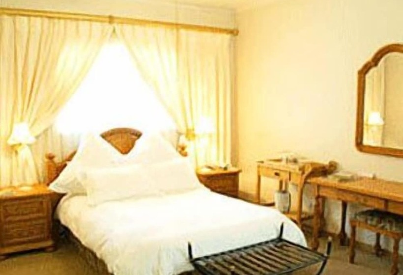 Отель Three Rivers Lodge And Villas