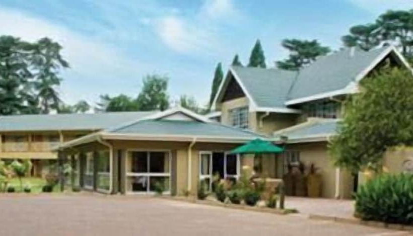 Отель Three Rivers Lodge And Villas