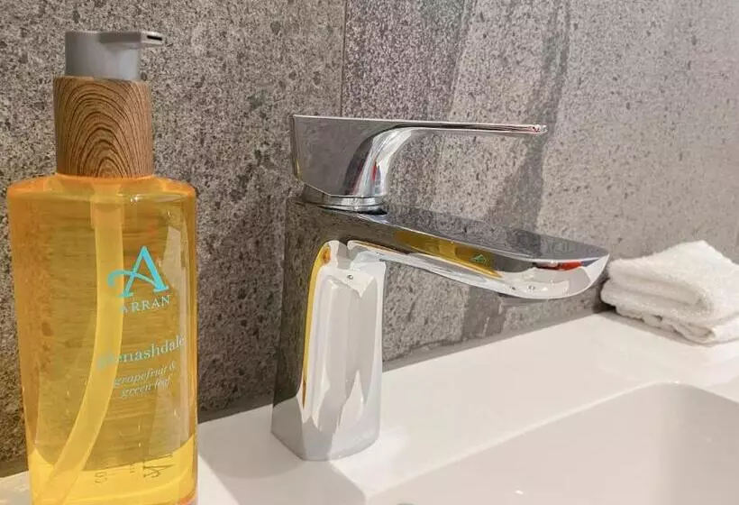 Majatalo Ravenscraig Guest House