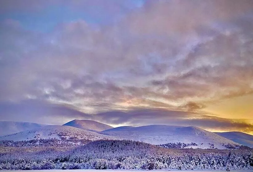 Majatalo Ravenscraig Guest House