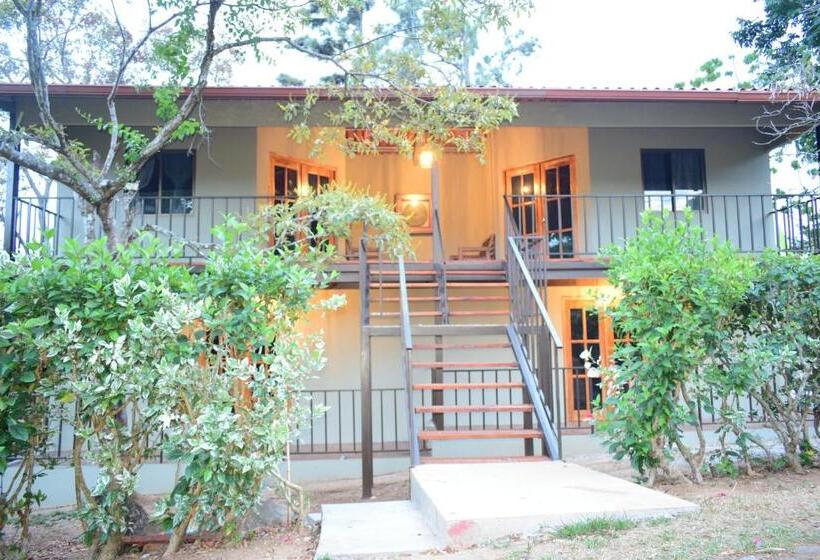 فندق صغير La Qhia Eco Retreat