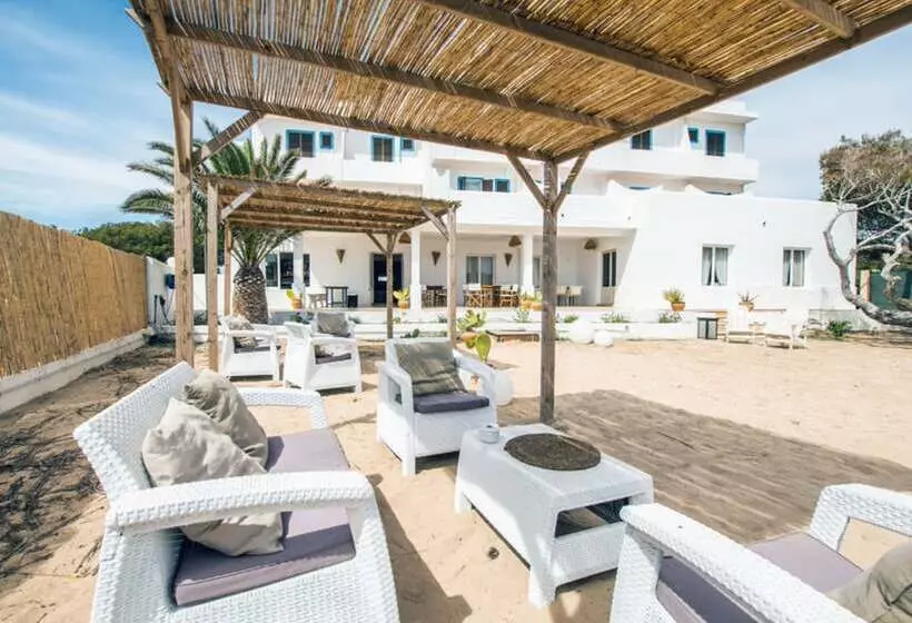 Hotelli Hostal Santi