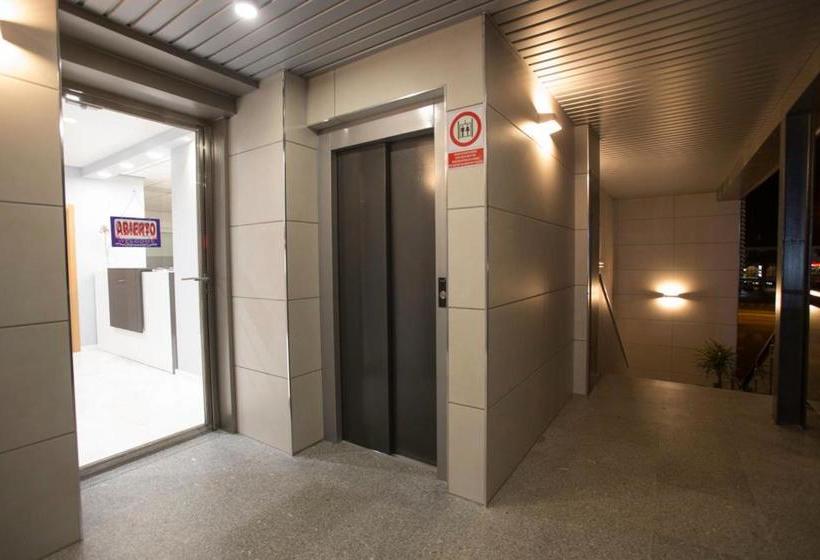 پانسیون Hostal Llanos Extremadura