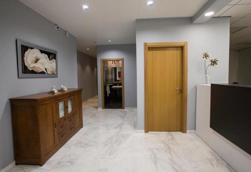 پانسیون Hostal Llanos Extremadura