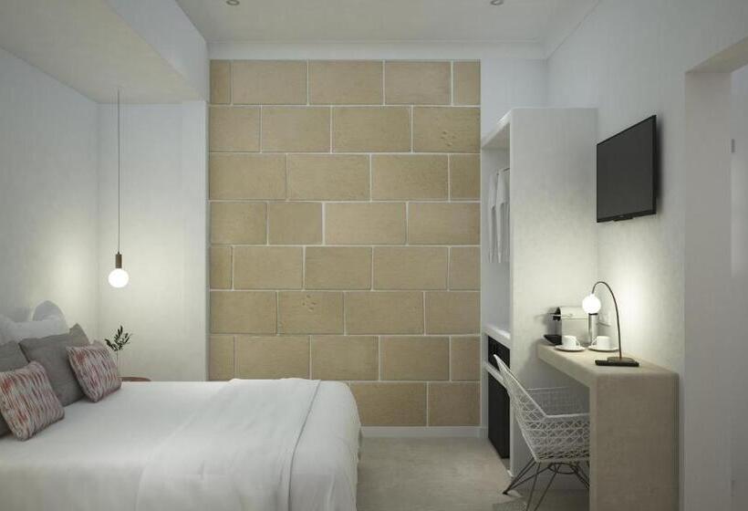 پانسیون Llonga S 11th Youth Hostel