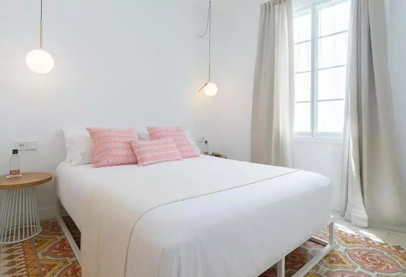 Majatalo Llonga S 11th Youth Hostel