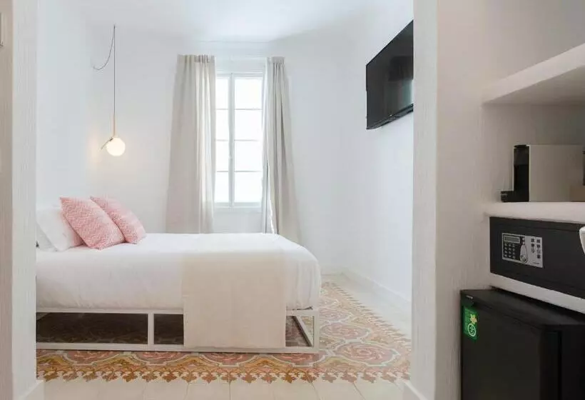 Majatalo Llonga S 11th Youth Hostel