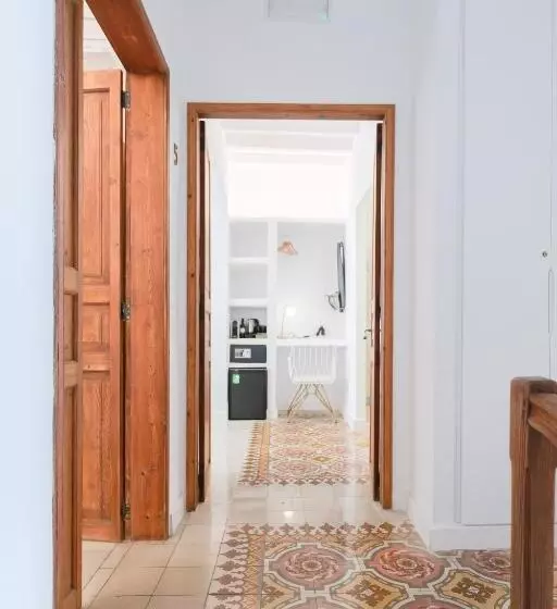 Majatalo Llonga S 11th Youth Hostel