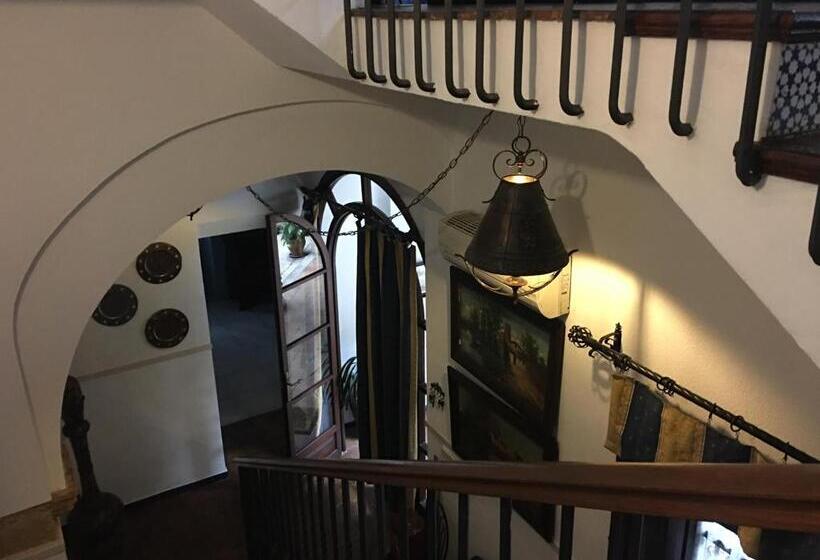 پانسیون Casa Longa