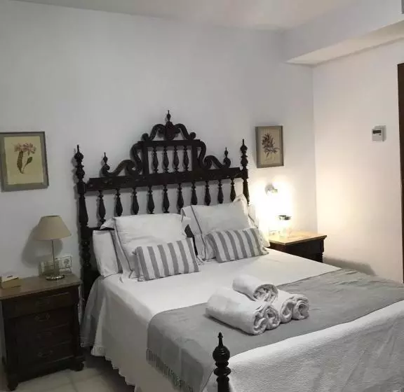 پانسیون Casa Longa