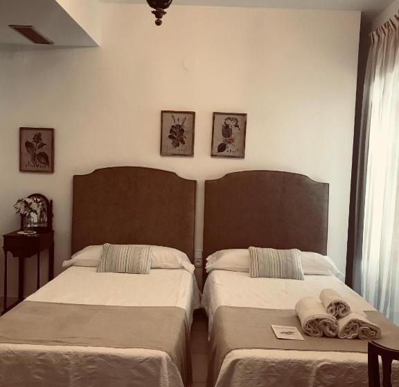 پانسیون Casa Longa