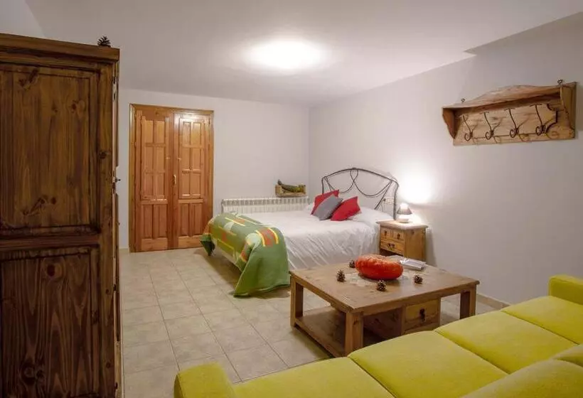 پانسیون Hostal Antiguo Hospital