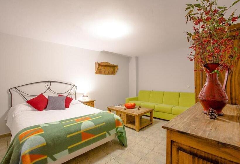 بنسيون Hostal Antiguo Hospital