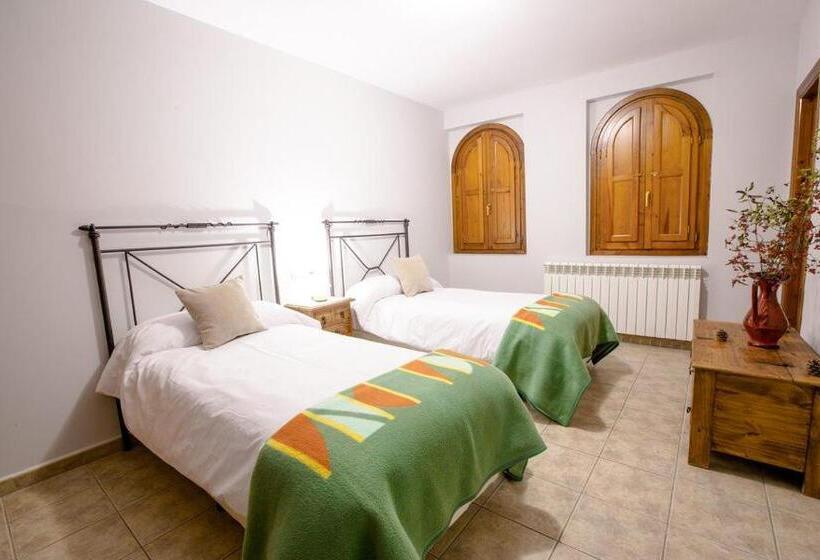 بنسيون Hostal Antiguo Hospital