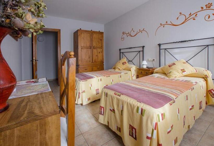 بنسيون Hostal Antiguo Hospital