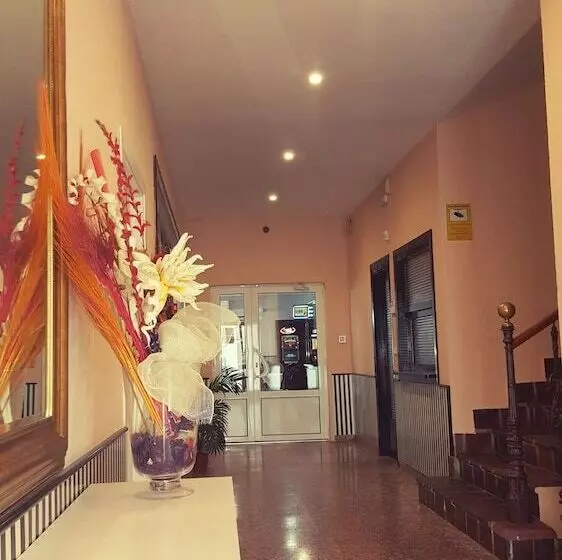 پانسیون Hostal Restaurante Los Badenes