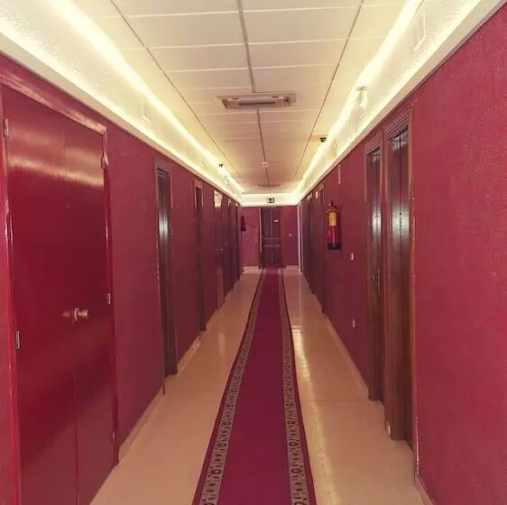پانسیون Hostal Restaurante Los Badenes