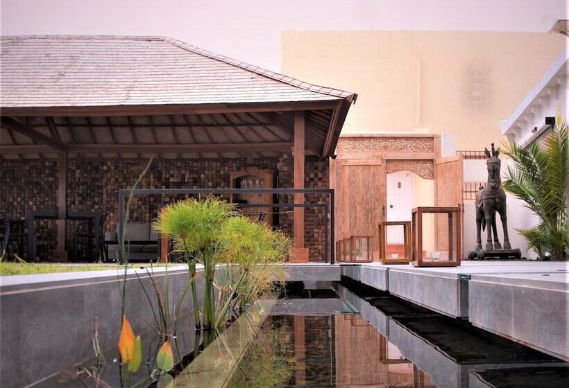 Botaniq Hotel Boutique