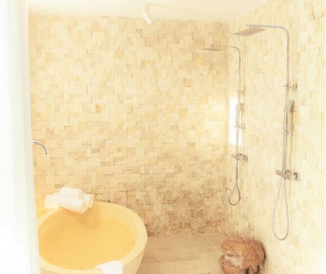 Botaniq Hotel Boutique