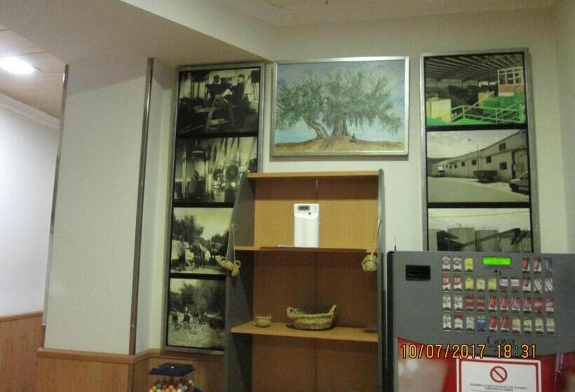 بنسيون Hostal Banderas