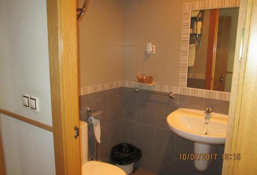 بنسيون Hostal Banderas