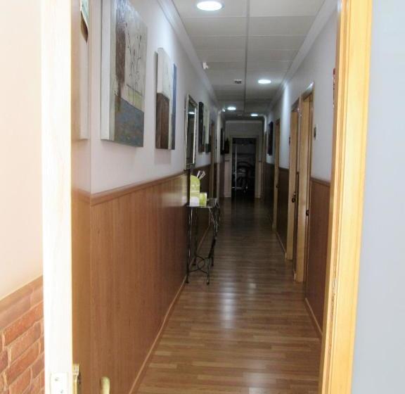 بنسيون Hostal Banderas