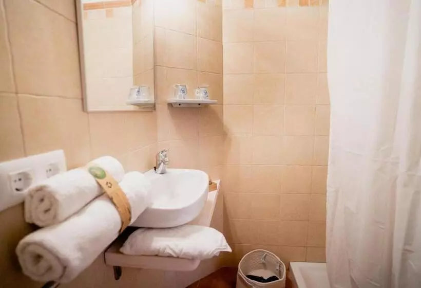 پانسیون Hostal Sa Posada Set Cales