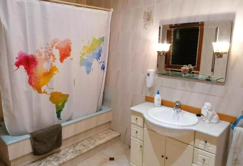 Majatalo Casa Angela Hostel