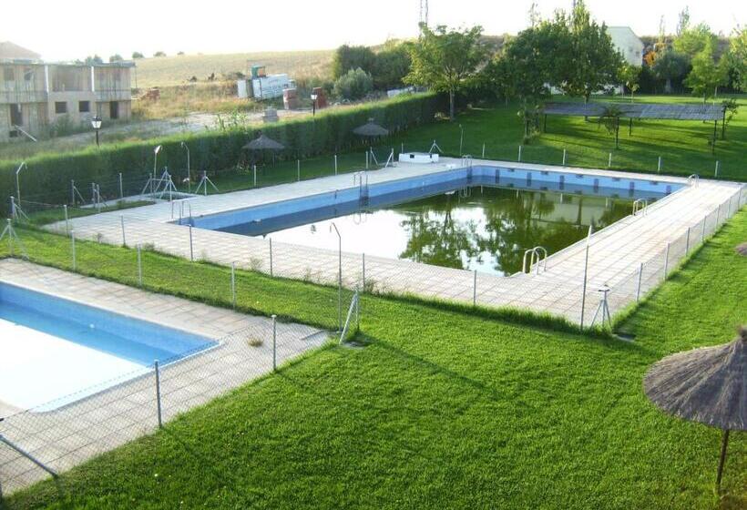 ペンション Hostal La Aldaba