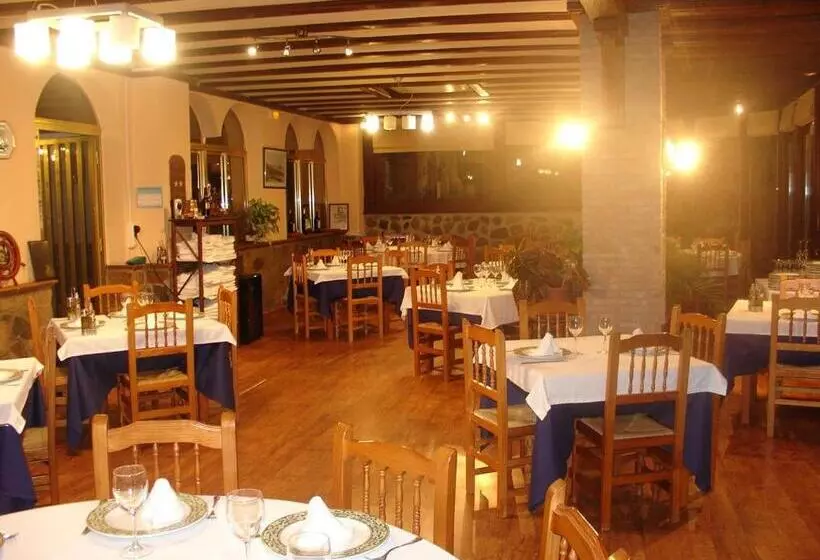 ペンション Hostal   Restaurante Playa Azul