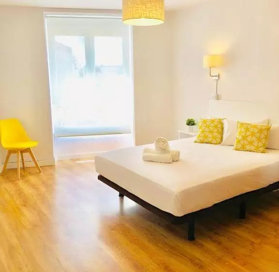 پانسیون Hostal Arriaza