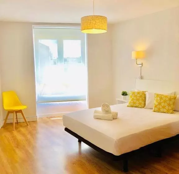 پانسیون Hostal Arriaza